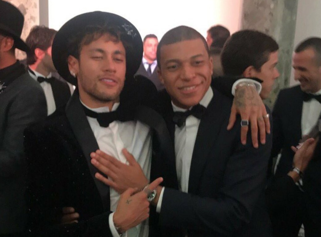 petrecere neymar10