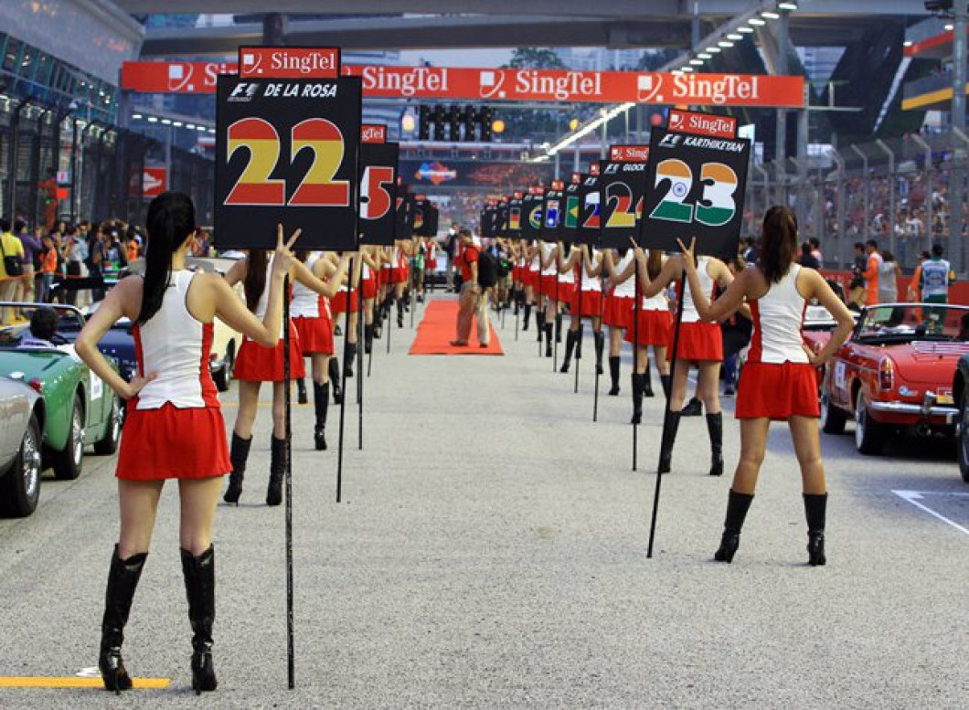 ”Marele Circ” nu va mai fi la fel Formula 1 va renunţa la animatoare (36)