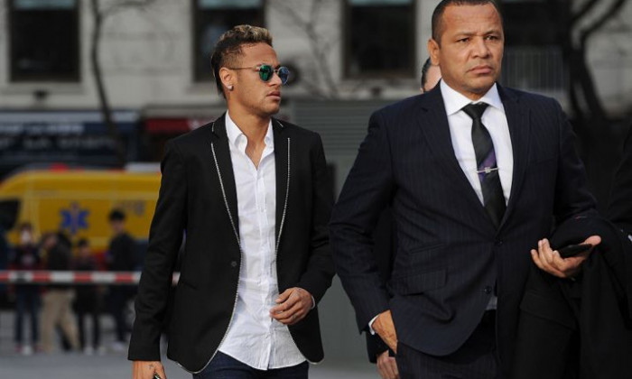 Neymar, apărat de tatăl lui! ”Niște vulturi care se hrănesc din corpurile celor înfrânți”
