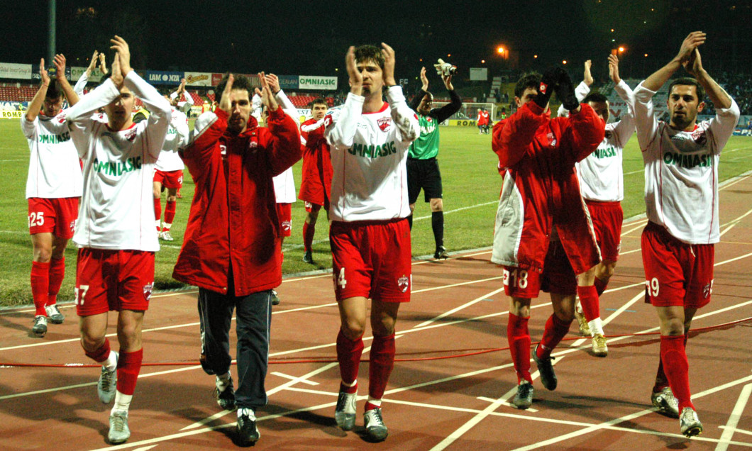 FOTBAL:DINAMO BUCURESTI-FARUL CONSTANTA 2-0 LIGA 1 (13.03.2005)