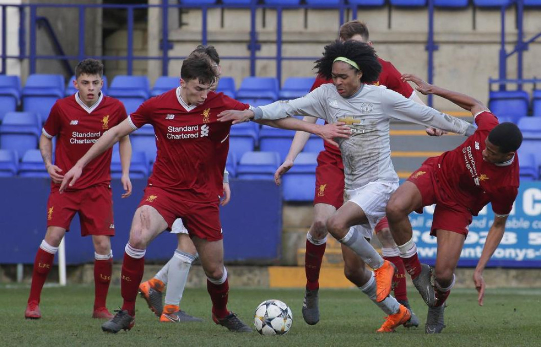Tahith Chong (10)