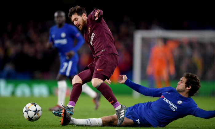 Chelsea FC v FC Barcelona - UEFA Champions League Round of 16: First Leg