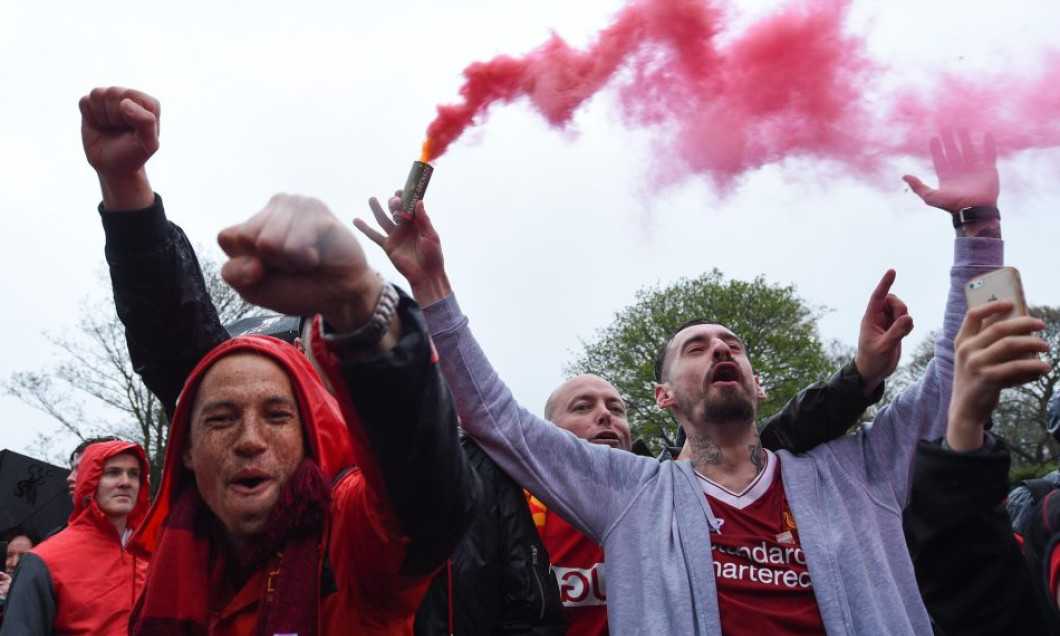 Liverpool fani politie4