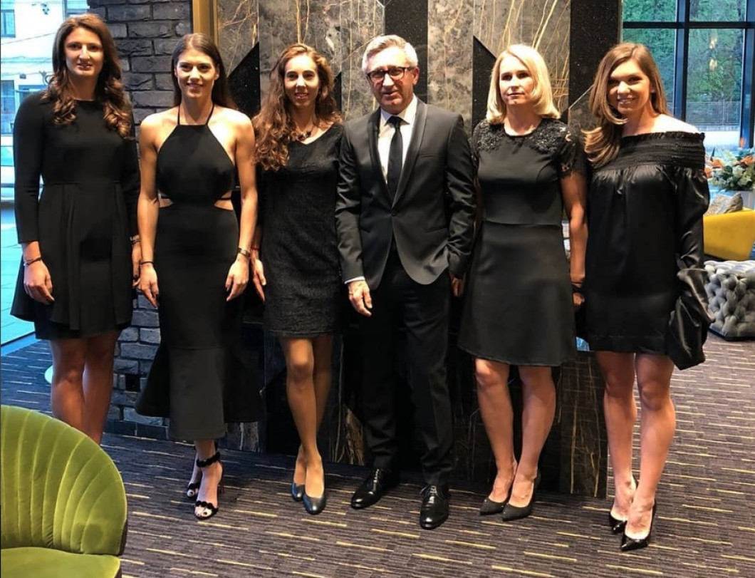 Fed Cup dineu oficial