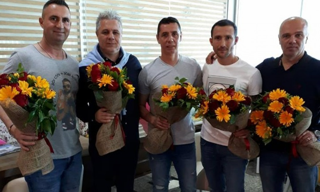 Bebe Bărbulescu, Marius Şumudică, Gabi Mărgărit, Radu Sardescu, Cristian Petre (de la stânga la dreapta)