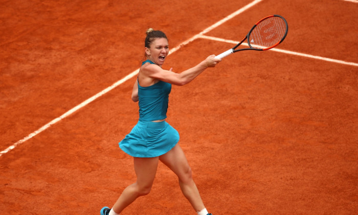 Simona Halep bun