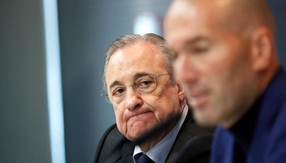 Zidane e din nou la cuţite cu Florentino Perez. Francezii anunţă clubul care e gata să-i ofere echipa pentru Liga Campionilor