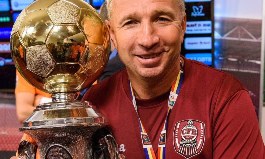 dan petrescu trofeu