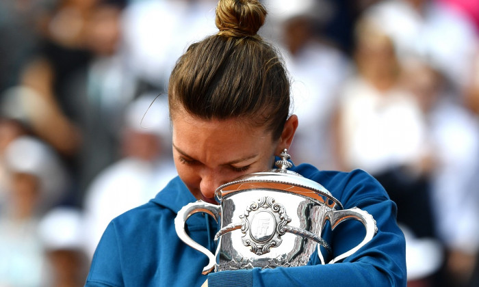 Simona halep trofeu