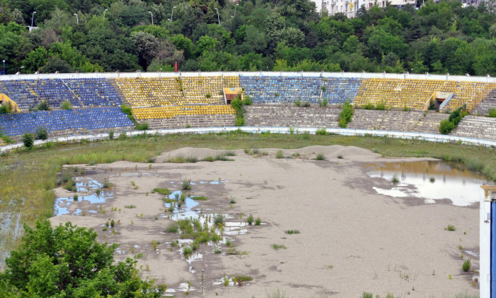 stadion bacau2