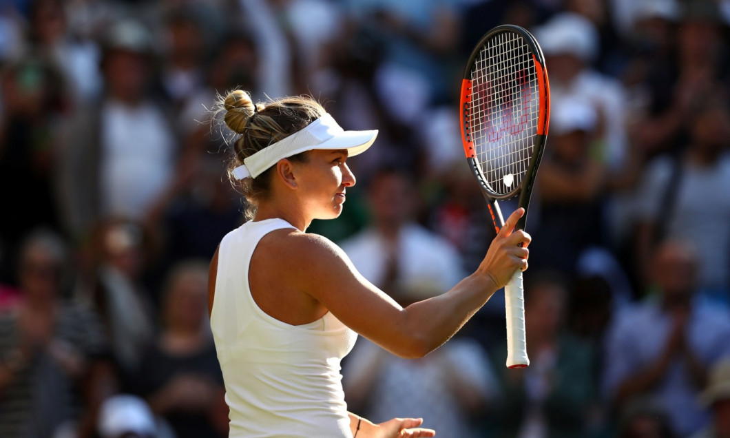 Simona Halep bun