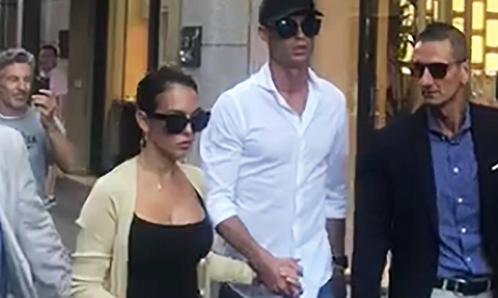 Ronaldo, shopping la Milano