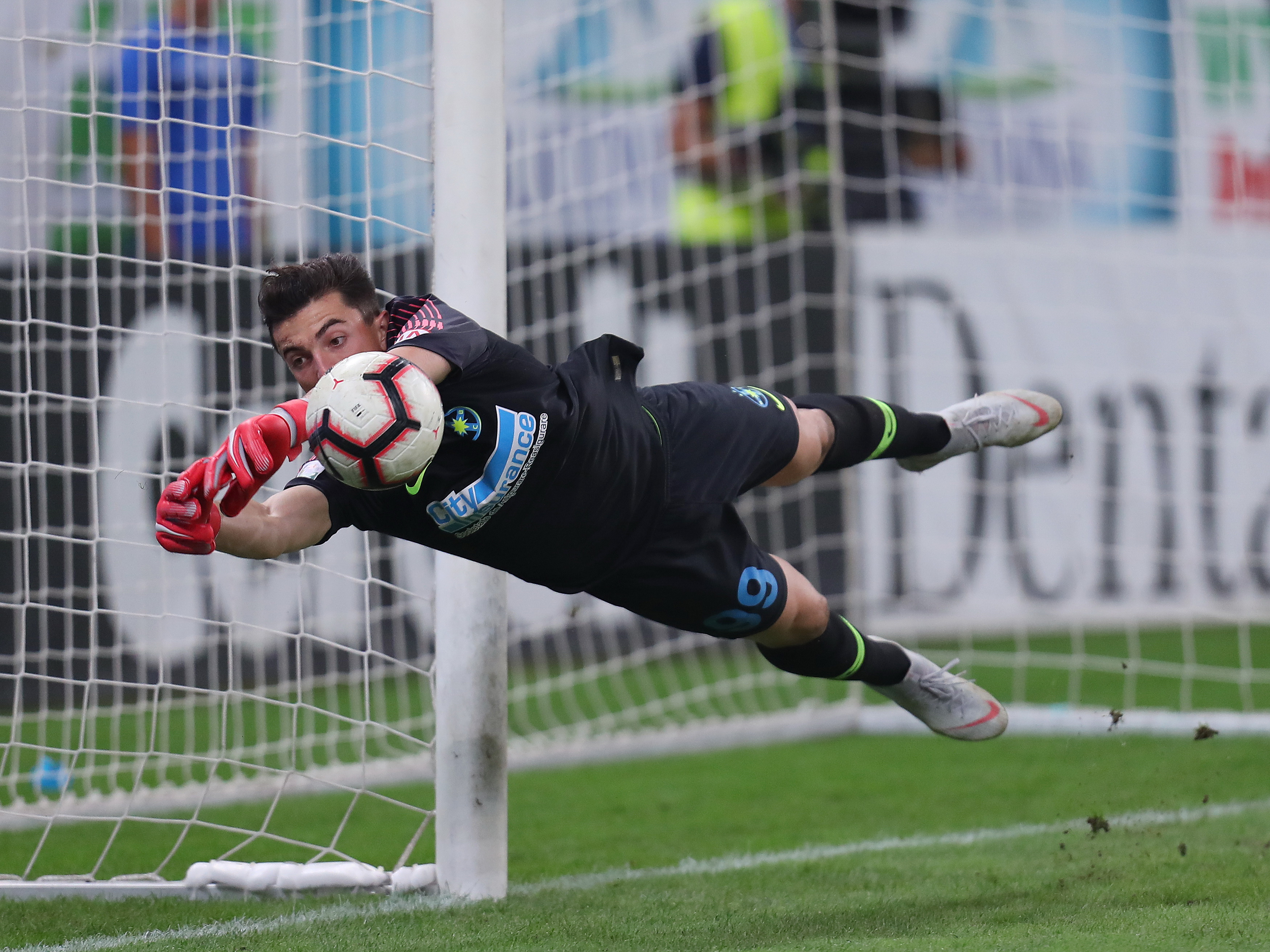 Noul ”inamic” de la FCSB! Cum le-au fost testate reacțiile lui Andrei Vlad și colegilor săi portari