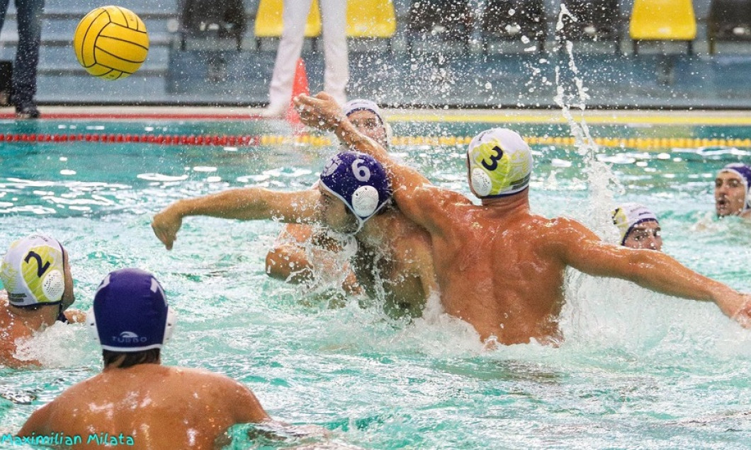 polo DESCHIDERE