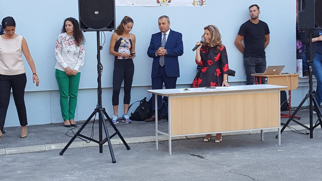 Mihaela Buzărnescu la deschiderea anului scolar