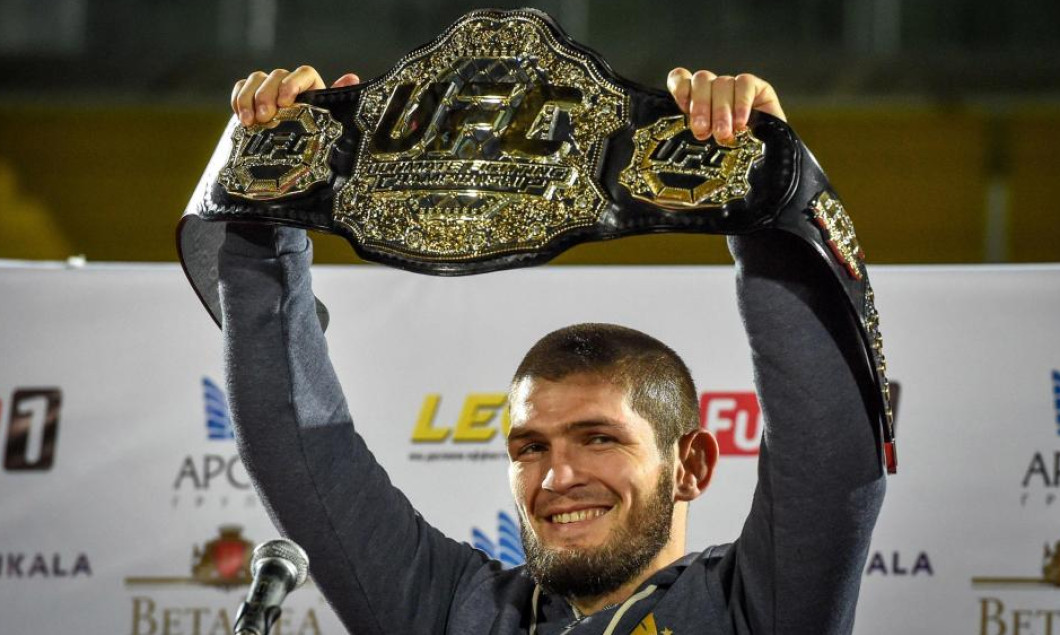 Khabib Nurmagomedov revenire in tara