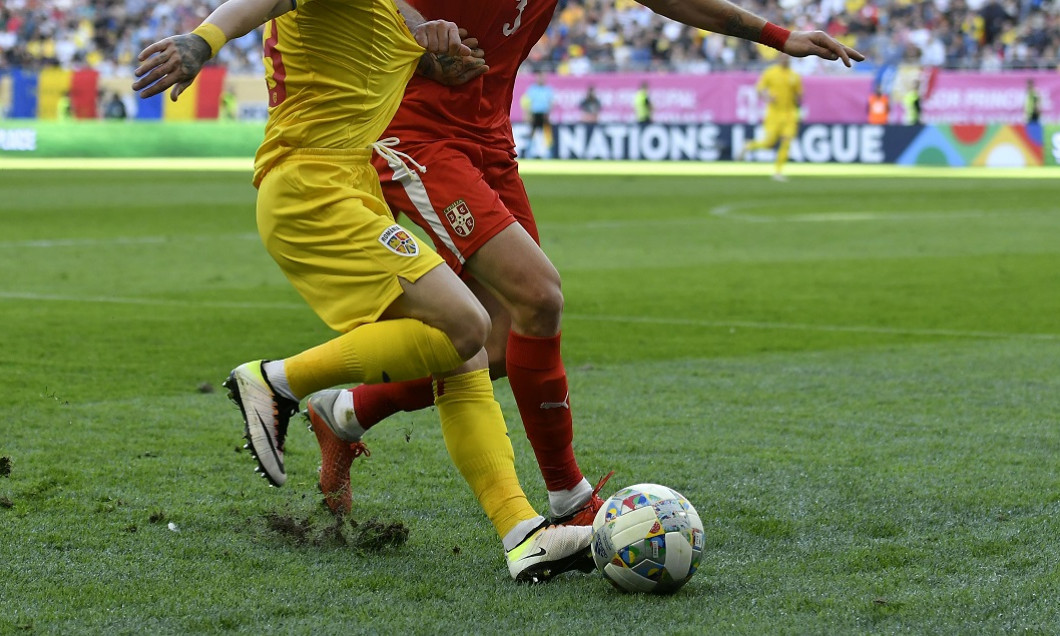 Cel mai prost gazon din istorie la Romania - Serbia 0-0