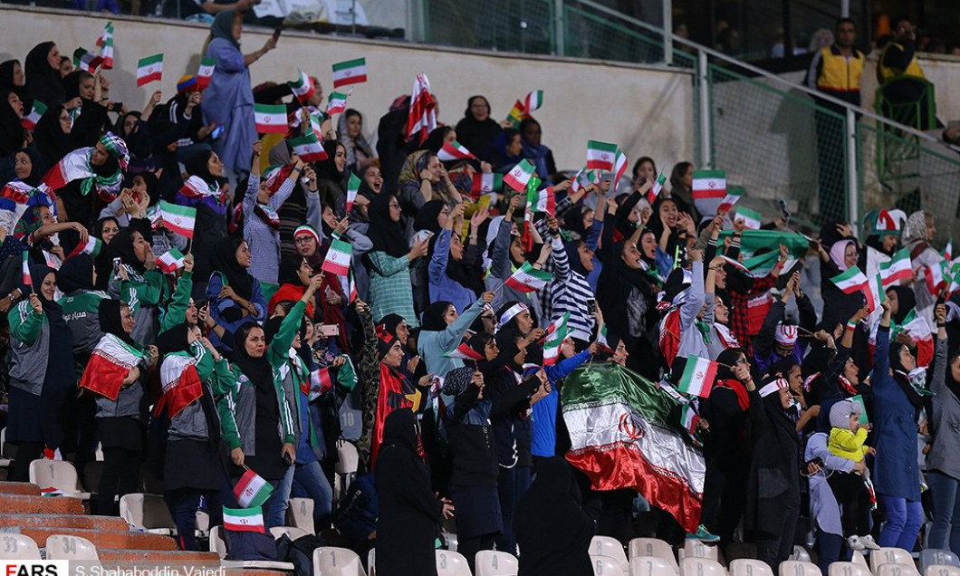 Iran femei meci de fotbal