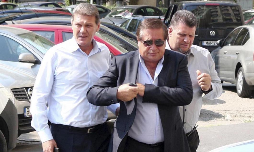 Imagine Stire Îşi umilea angajaţii plătiţi cu 1.200 de lei pe lună. A fost cel mai bogat român, dar averea s-a evaporat | 2review.ro