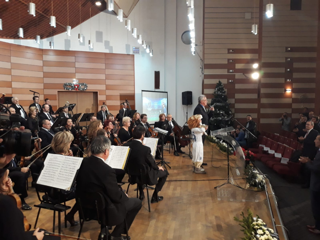 AJF Dolj şi U Craiova au premiat primii 10 fotbalişti