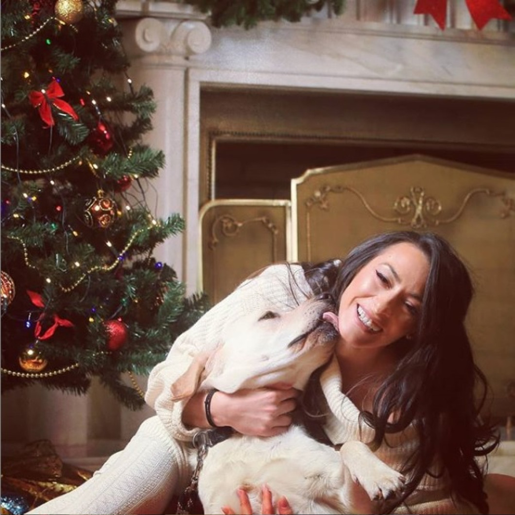 catalina ponor, langa brad cu catelul