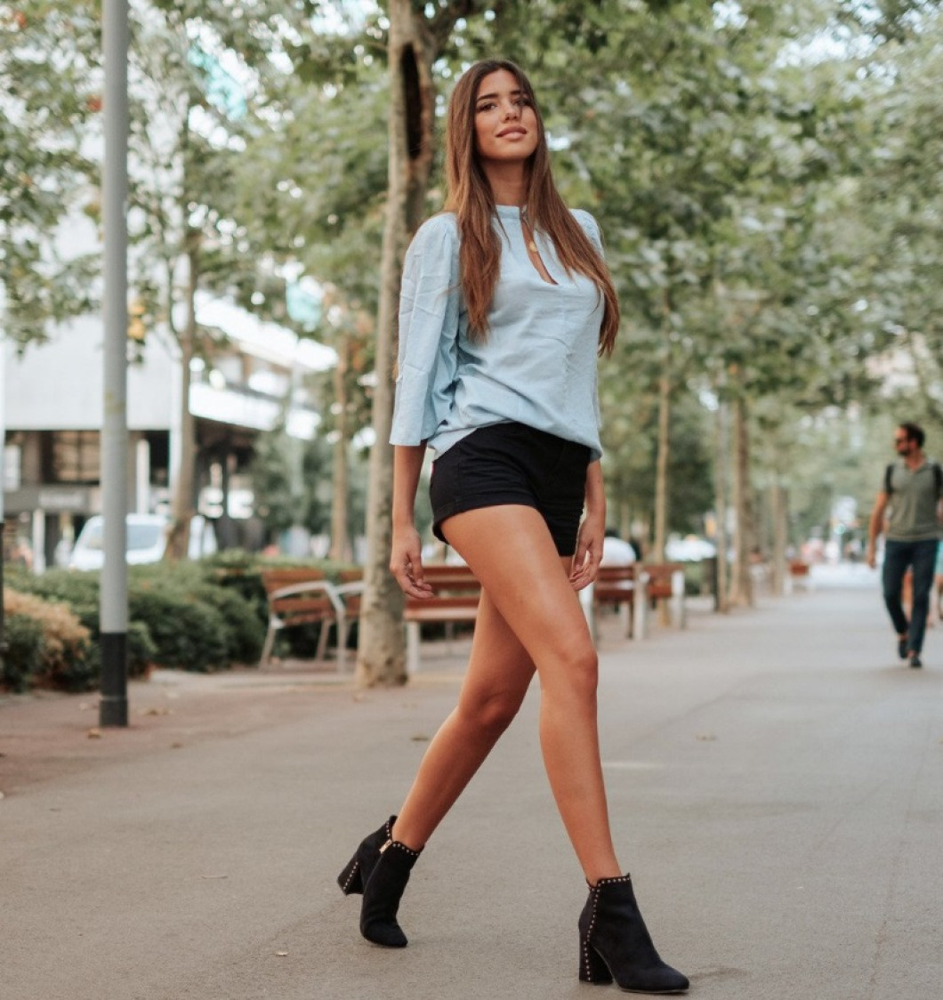 Nadia Aviles