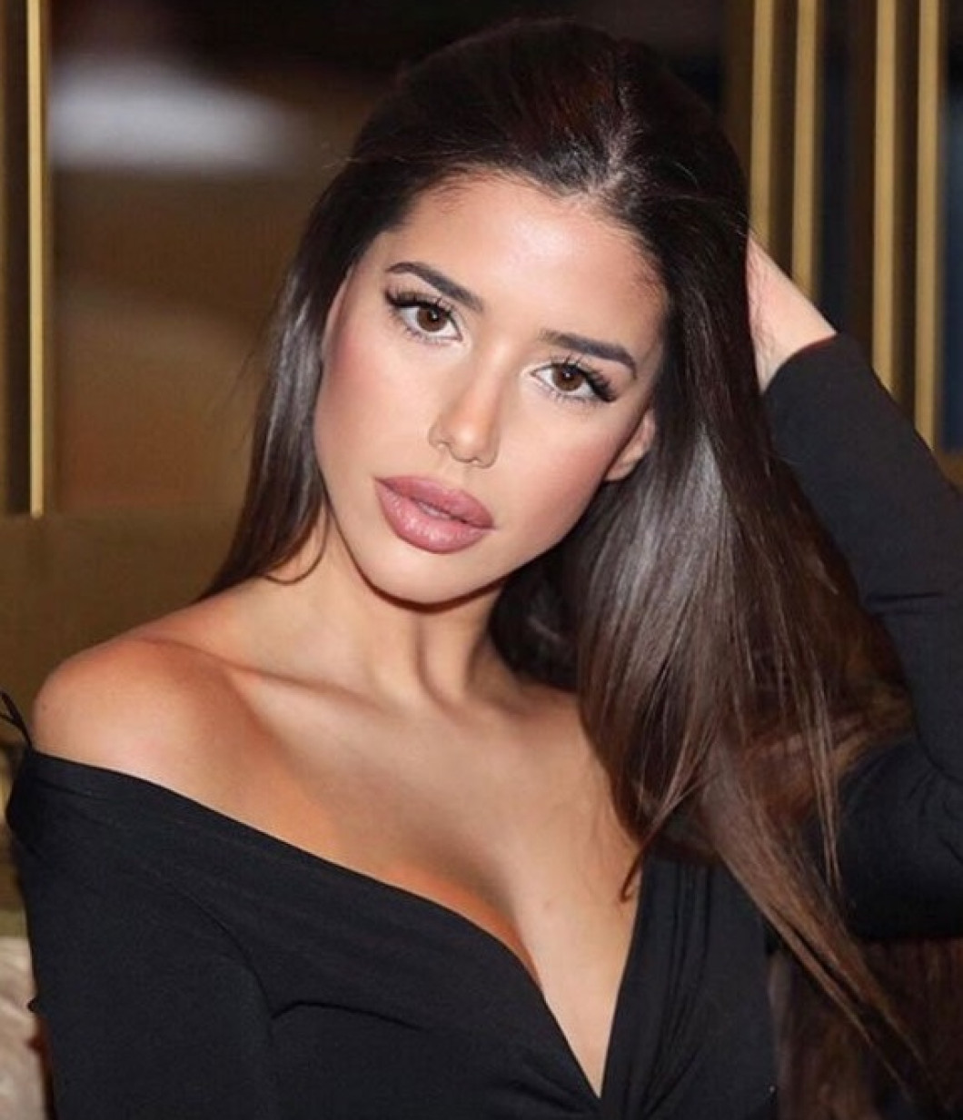 Nadia Aviles