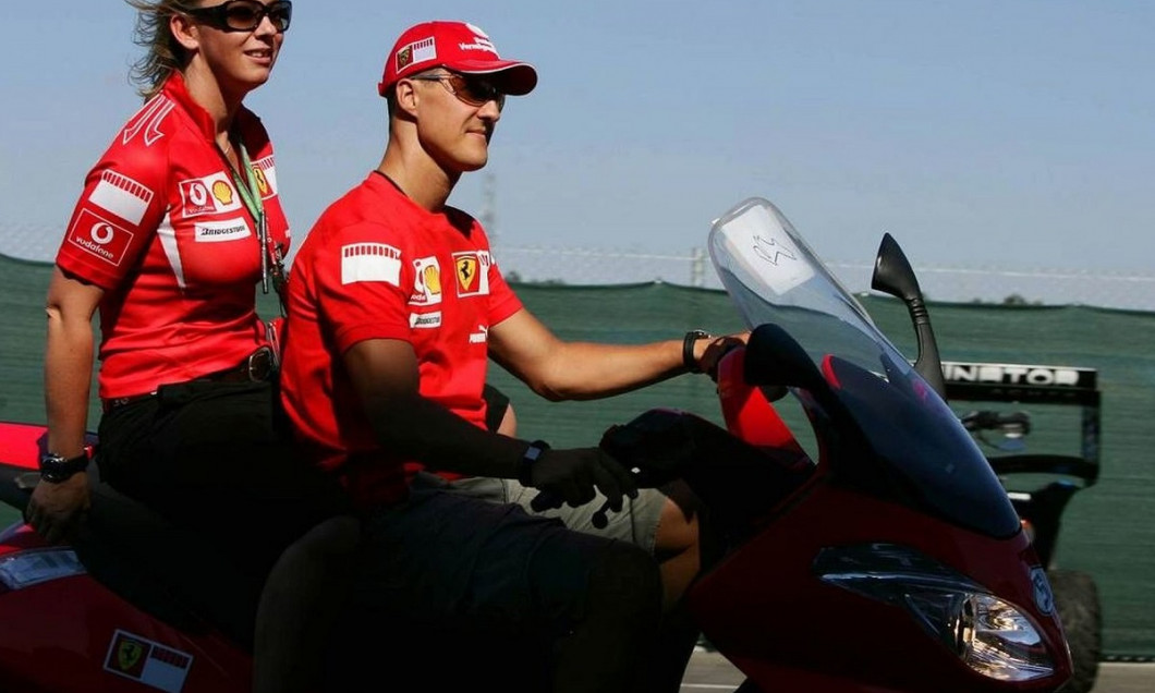 Schumacher pe scuter
