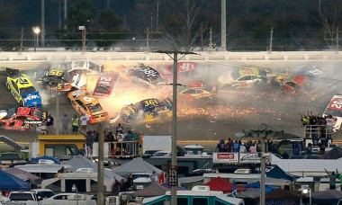 Accident NASCAR