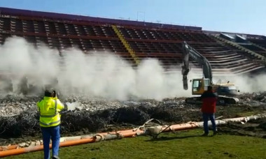 stadion rapid demolare