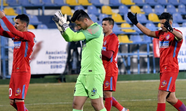 FC Voluntari - FCSB 2-2. Fotbaliștii roș-albaștrilor, cu capetele plecate la finalul partidei