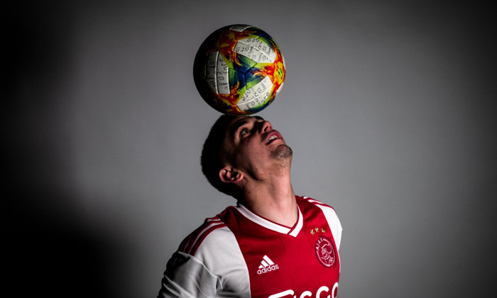 razvan marin ajax cu mingea