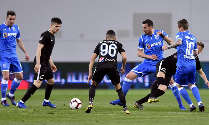 FOTBAL:UNIVERSITATEA CRAIOVA-FC VIITORUL, CUPA ROMANIEI (4.04.2019)