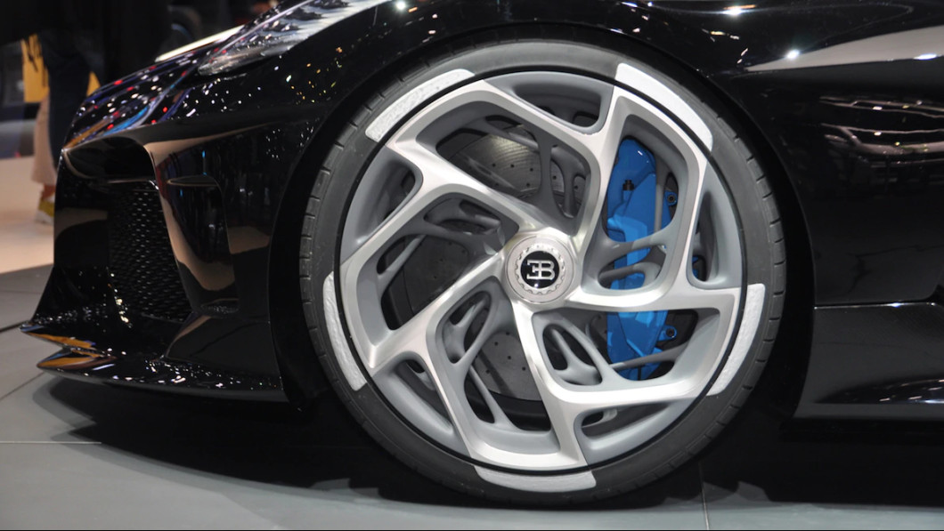 bugatti la voiture noire 10