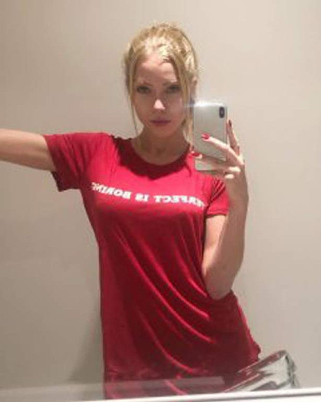 najila9