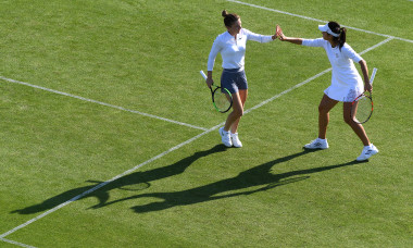 Raluca Olaru și Simona Halep sunt în semifinale la Eastbourne