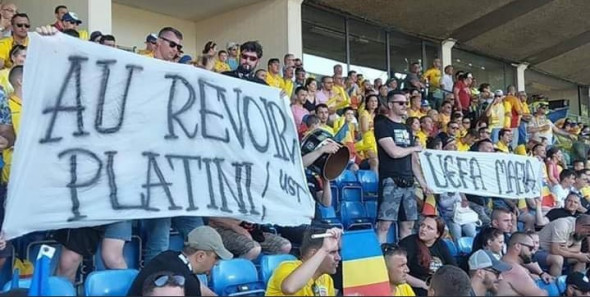 banner platini