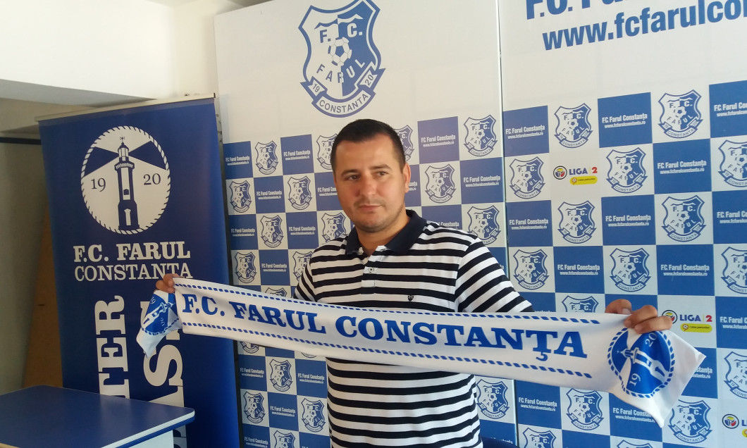 ianis