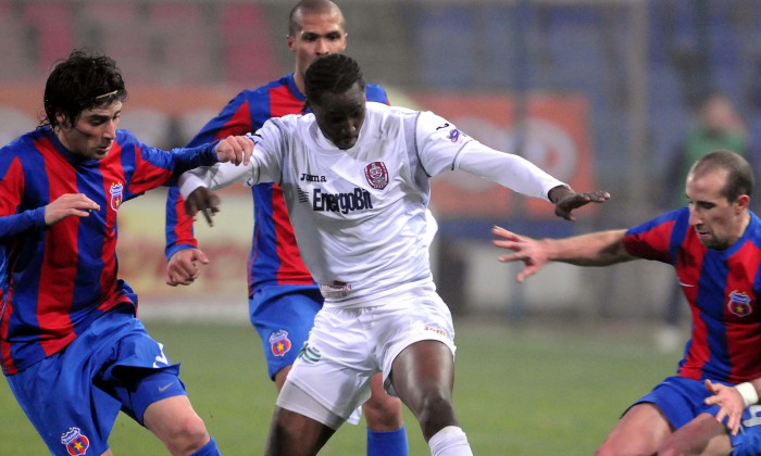 1.FOTBAL:STEAUA BUCURESTI-CFR CLUJ 2-1,LIGA 1 (28.11.2010)