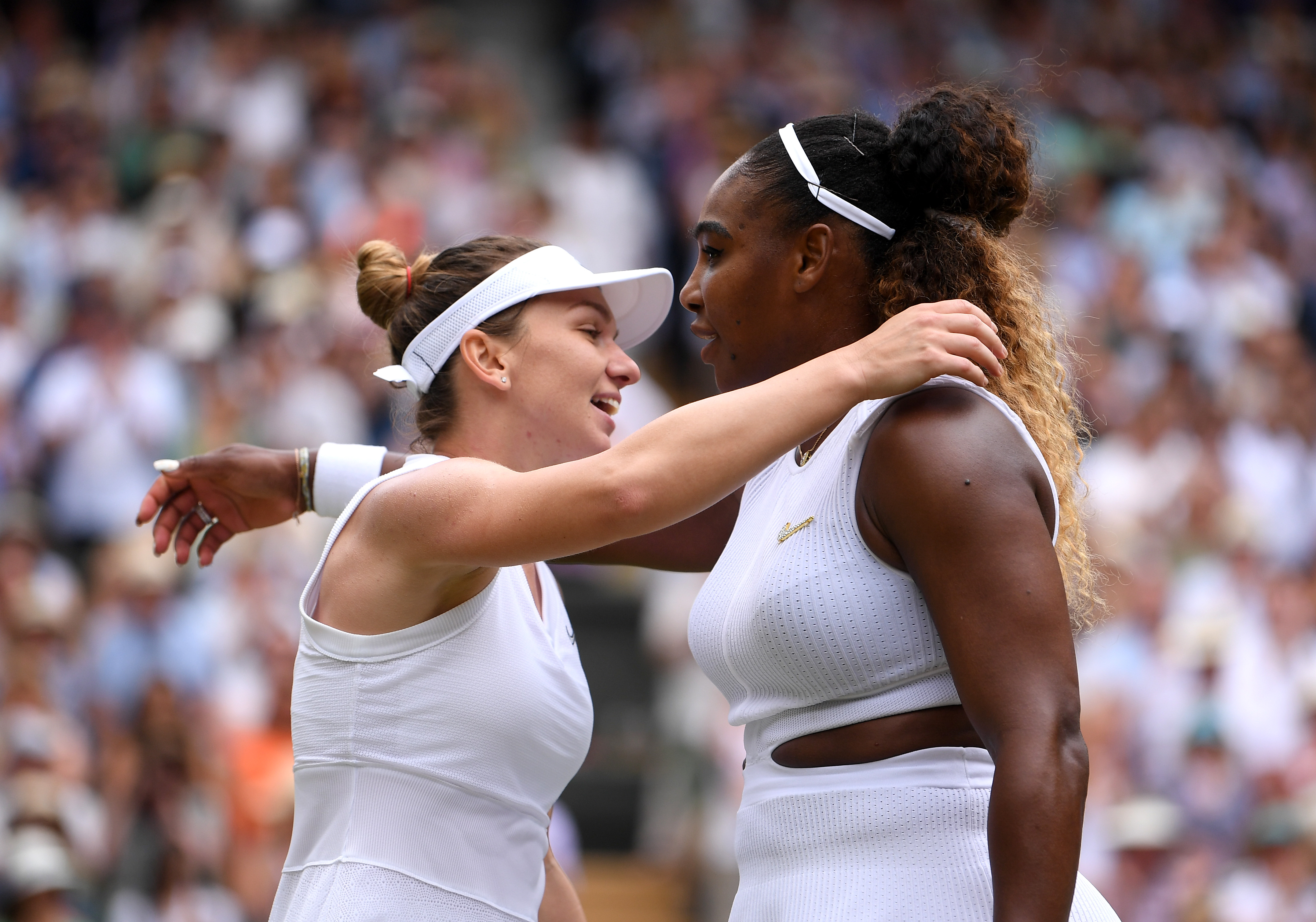 Simona Halep, moment amuzant cu Serena Williams! ”Când am văzut că se deschide ușa, am plecat imediat!”