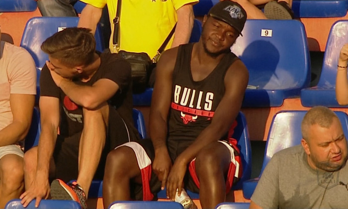 ongenda in tribuna