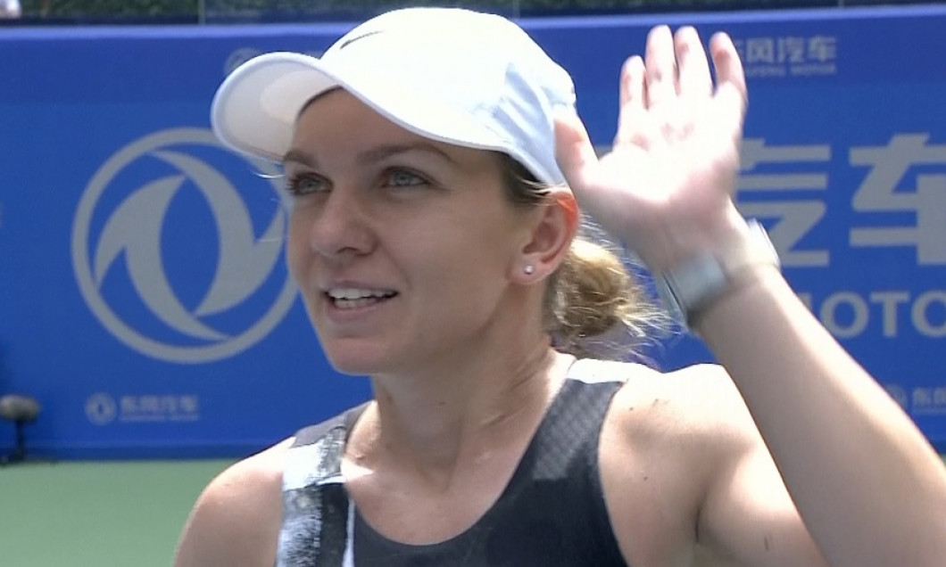 simona halep saluta wuhan 2019