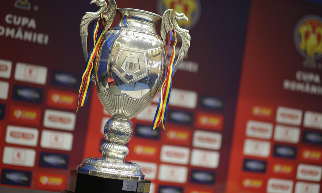Trofeul Cupei României / Foto: FRF.ro