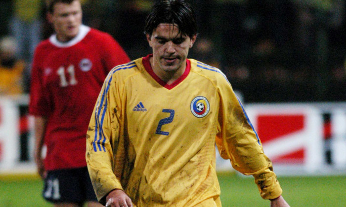 FOTBAL:ROMANIA-NORVEGIA 0-1,PRELIMINARIILE EURO 2004 (12.10.2002)