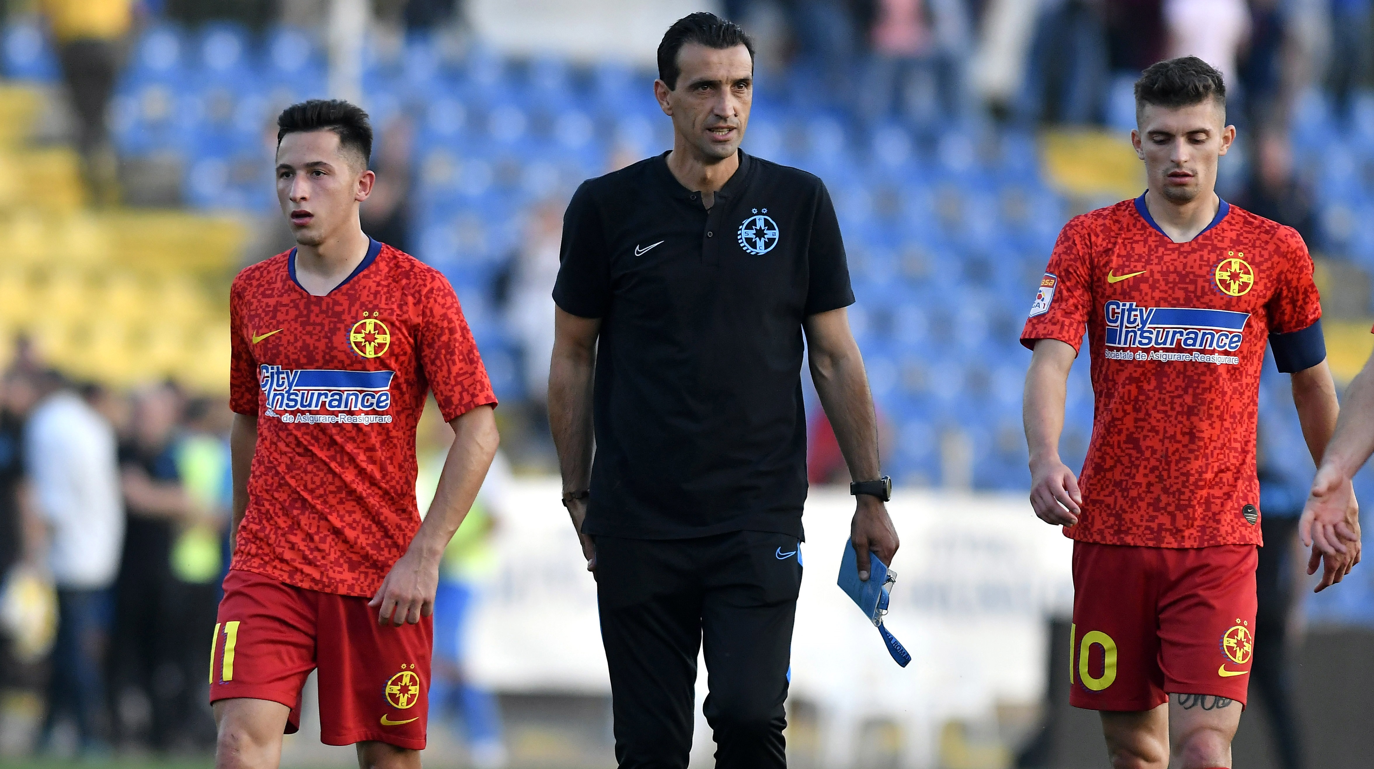 FCSB - Craiova | ”Cu Dumnezeu înainte!” Așa așteaptă Bogdan Vintilă duelul cu oltenii! Tehnicianul, contrazis de jucători