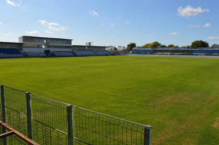 Un nou stadion a fost omologat. Când se va juca primul ...