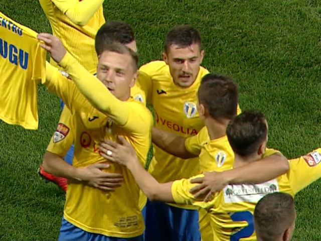 Video Petrolul Ploiești DacoGetica București 30. 