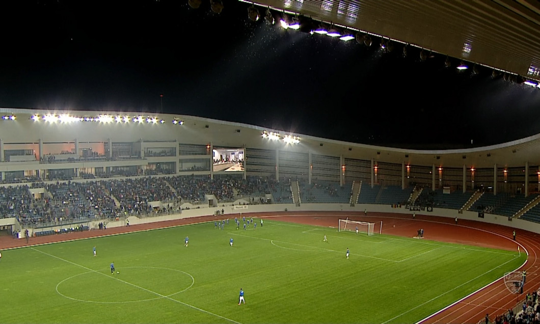 stadion pandurii 9