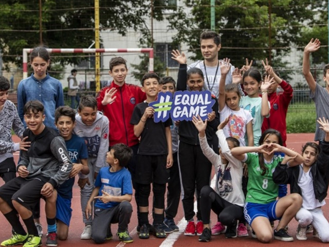 Uefa A Plecat La Ferentari Poze Grozave In Fotbal Suntem La Fel