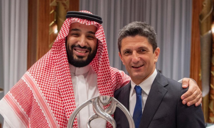 Prima ImensÄƒ Pentru RÄƒzvan Lucescu OferitÄƒ Pe PrinÅ£ul Bin Salman DupÄƒ Ce Al Hilal A Castigat Liga Campionilor Asiei